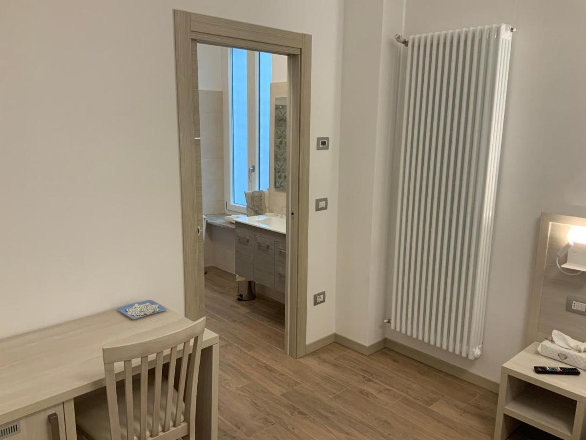 Residenza Pezzani Hotell Parma Exteriör bild