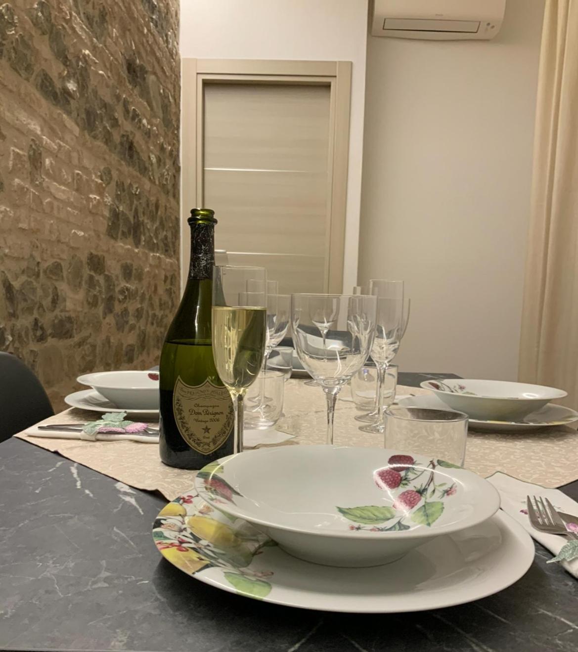 Residenza Pezzani Hotell Parma Exteriör bild